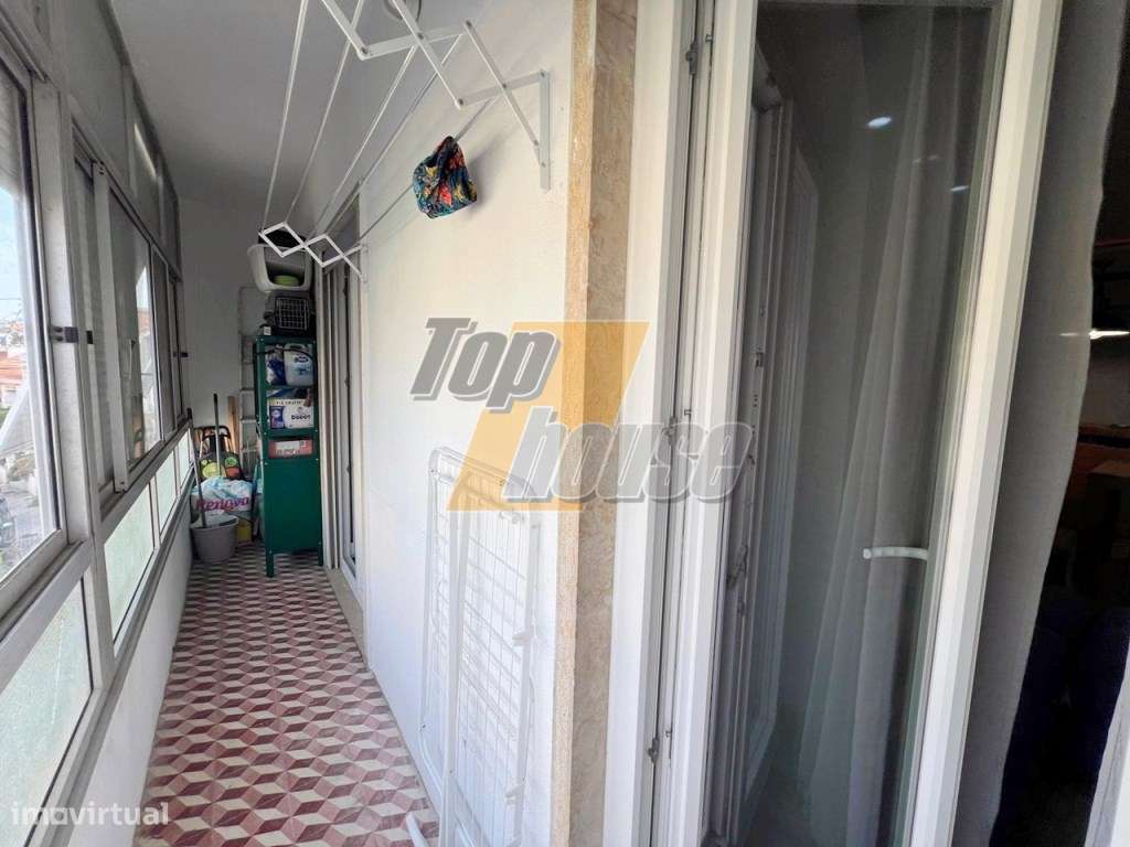 APARTAMENTO T2 + APROVEITAMENTO DE SÓTÃO | TOTALMENTE REMODELADO-18