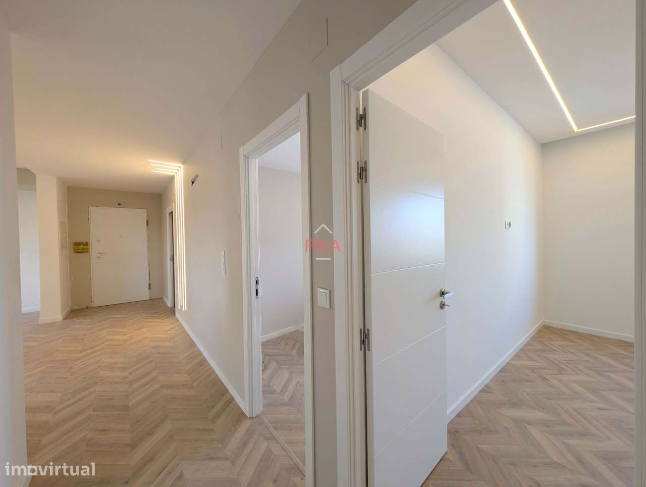 Apartamento T3 totalmente remodelado no centro de Setúbal-15