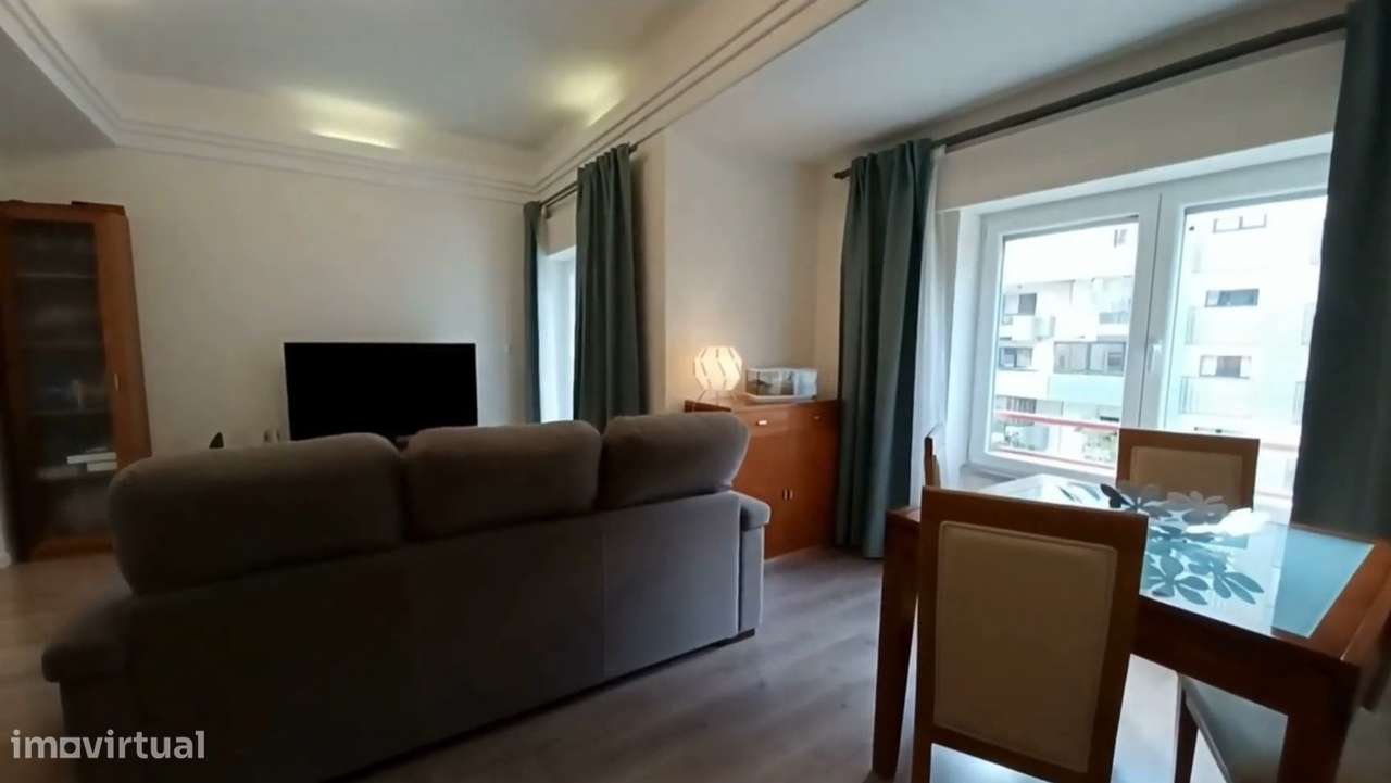 Apartamento T2 em Almada - Grande imagem: 4/17