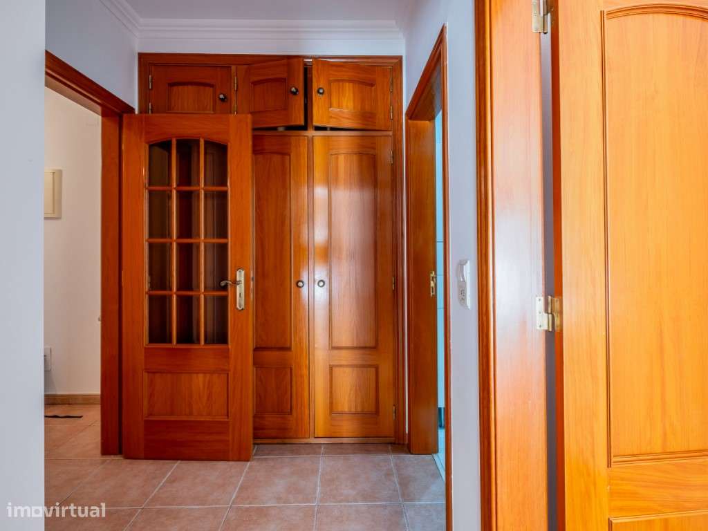 Apartamento T2 com terraço de uso exclusivo-20