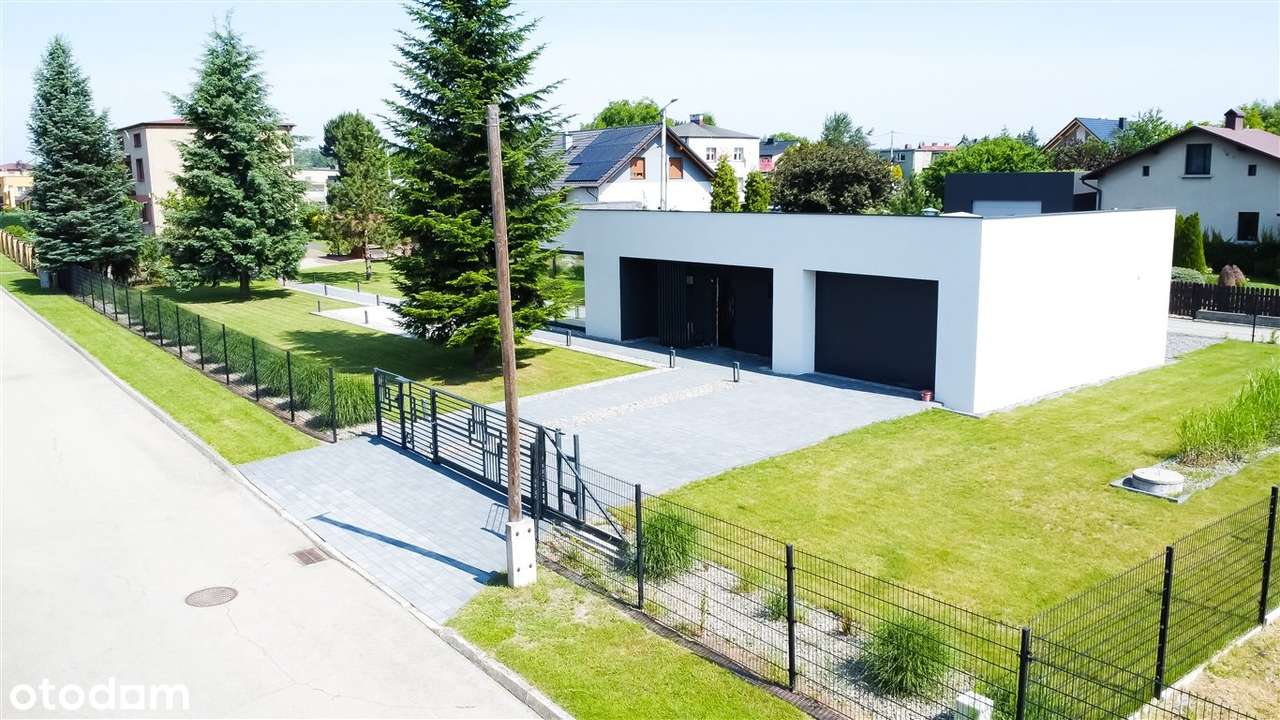 Wyjątkowy Dom z Basenem-4