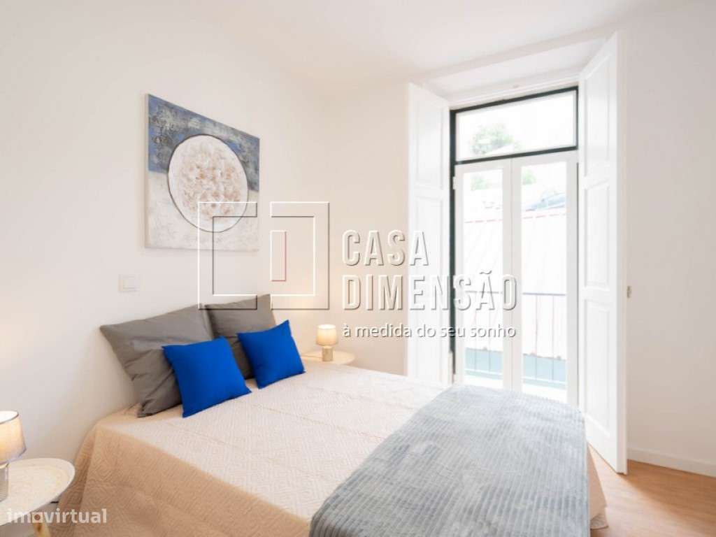 Apartamento de tipologia T2 com 61 m2, totalmente renovado, mobilad... - Grande imagem: 4/22