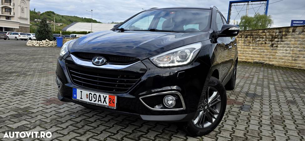 Hyundai ix35 2.0 CRDi 4WD Premium - 1