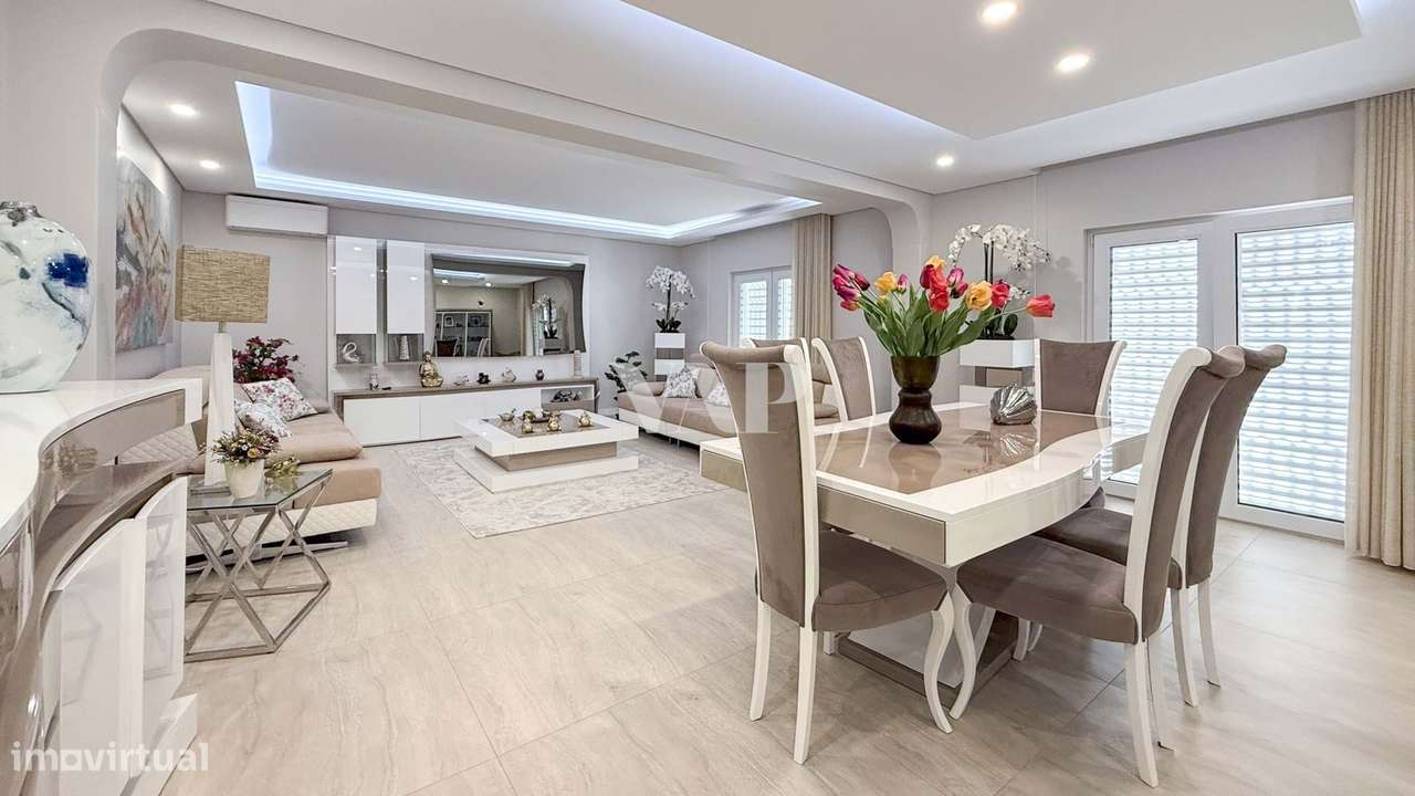 Excelente Moradia de 5 quartos, totalmente renovada, Quarteira - Grande imagem: 2/56