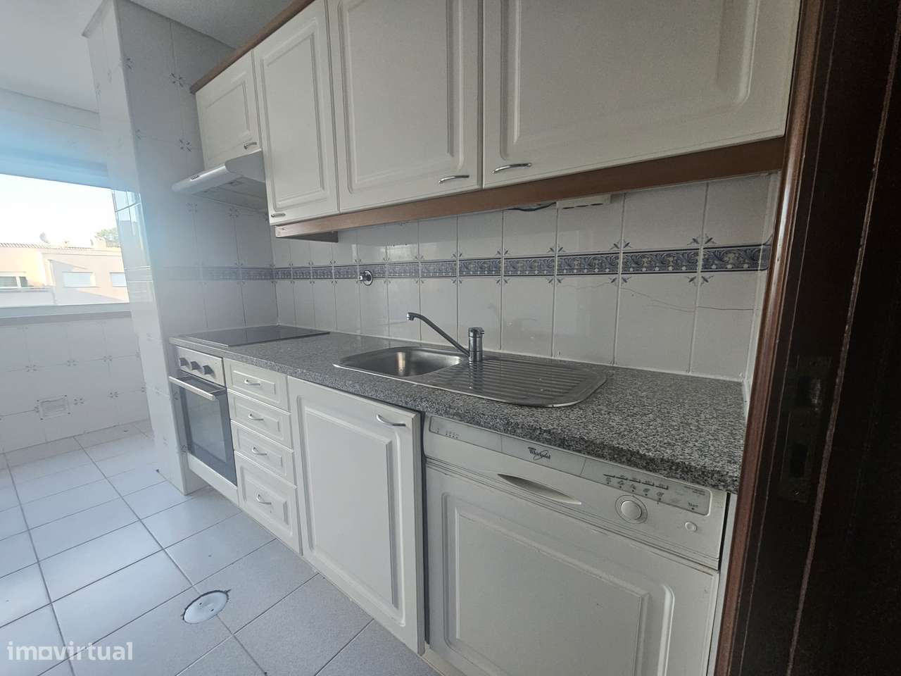 T1+1 c/ Lugar de Garagem em Pedroso - Grande imagem: 4/34