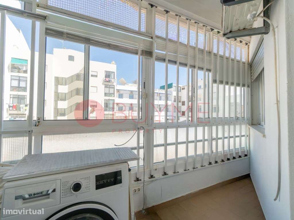 Apartamento T2 em Quarteira com Vista Mar a Poucos Passos da Praia-26