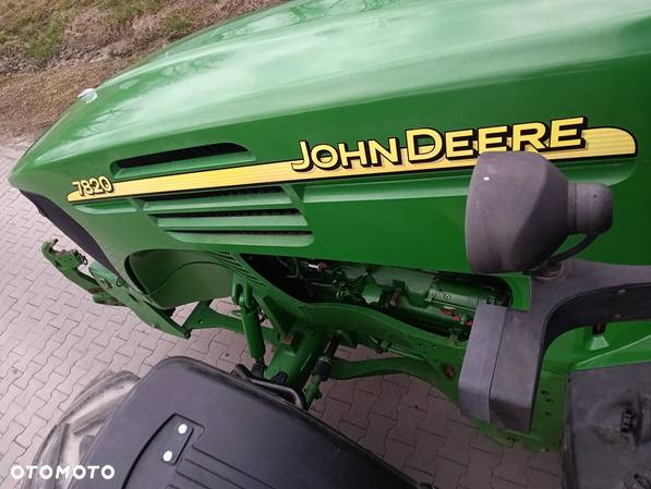 John Deere 7820 - 14