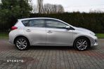 Toyota Auris 1.8 Hybrid Executive - 6