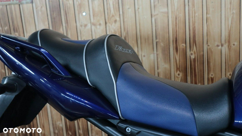 Yamaha FZS - 15