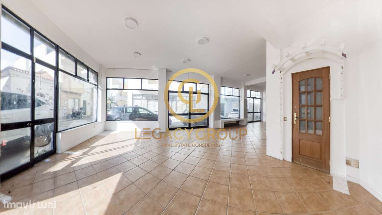 Loja 117m² em esquina com montras | Perto da Praia | Armação de Pêra - Grande imagem: 2/10