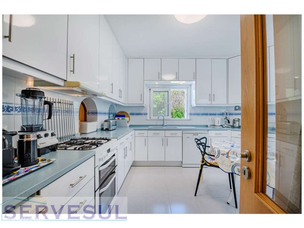 Moradia Deslumbrante de 2 andares com 274 m², composta por 4 quarto...-18