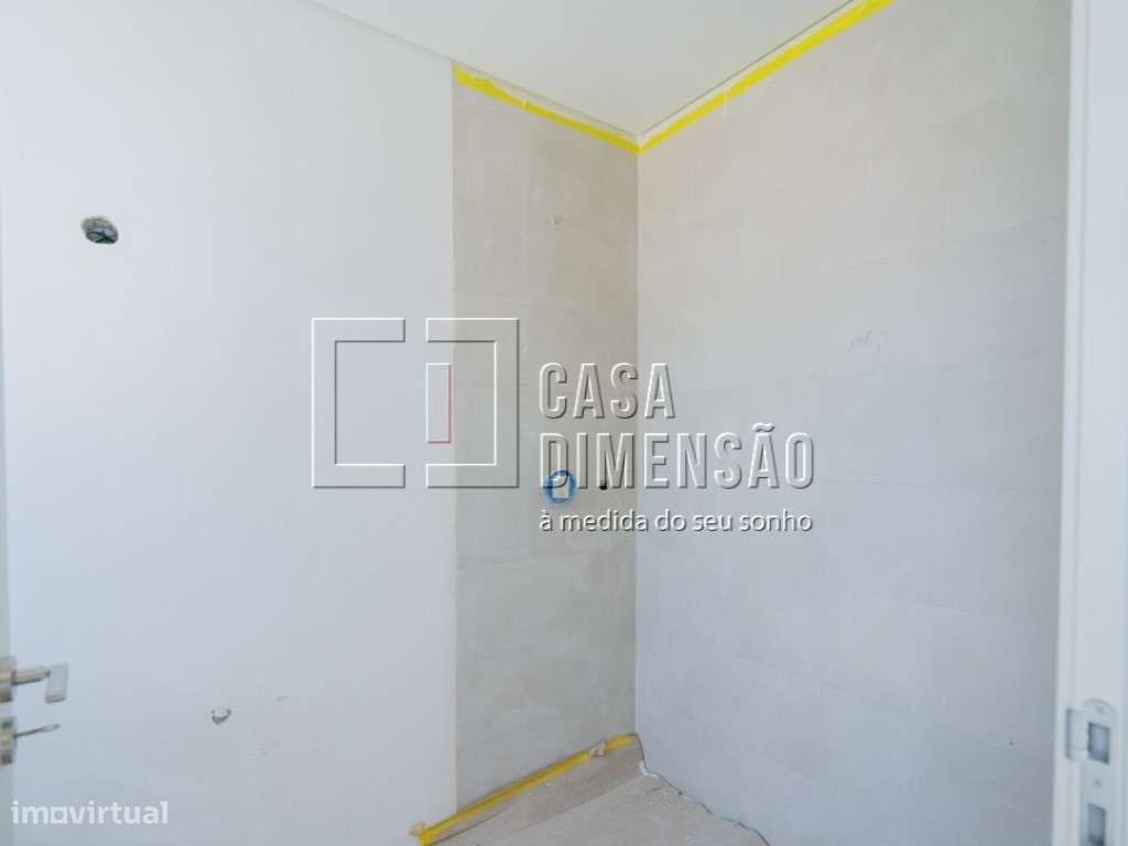 Moradia isolada de tipologia T3 na melhor zona da Aroeira, com Pisc...-8