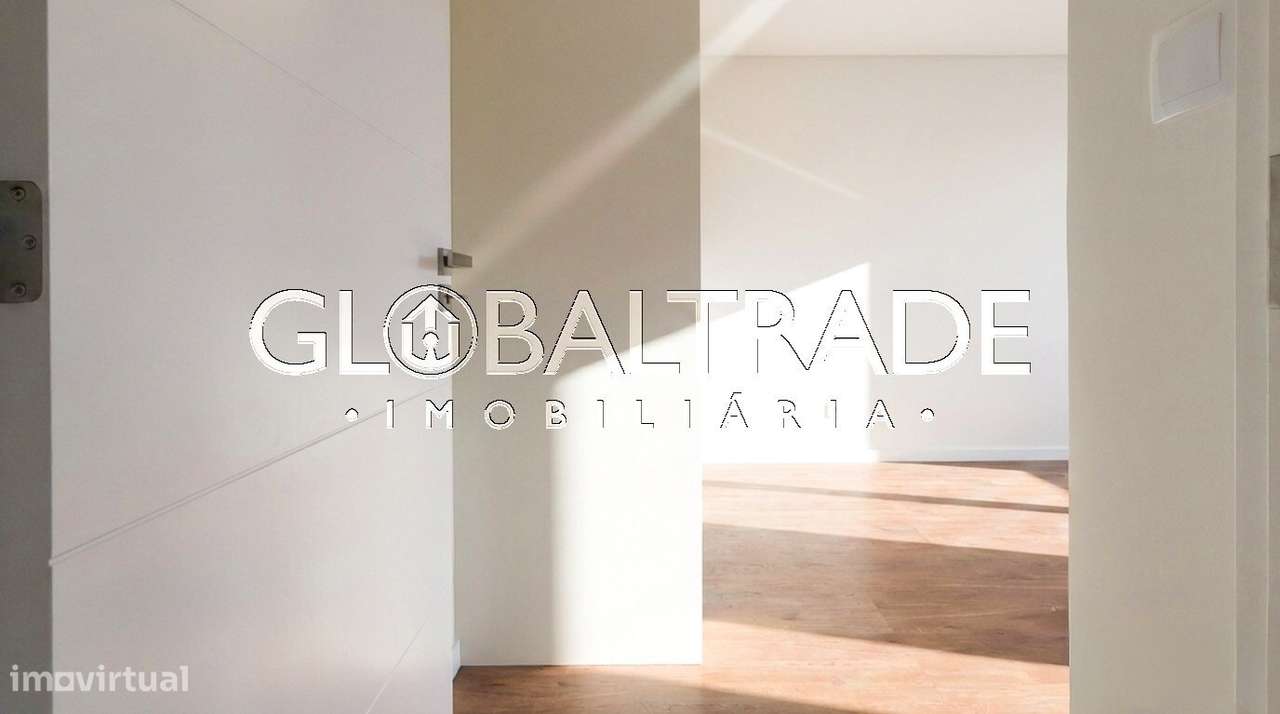 Apartamento T2 Renovado & Equipado em Matosinhos-23