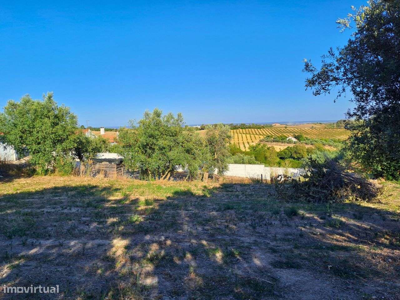 Terreno c/ Ruína p/ Reconstruir - Grande imagem: 3/16