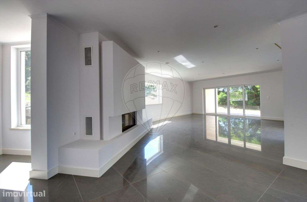 Moradia T4 para venda-12