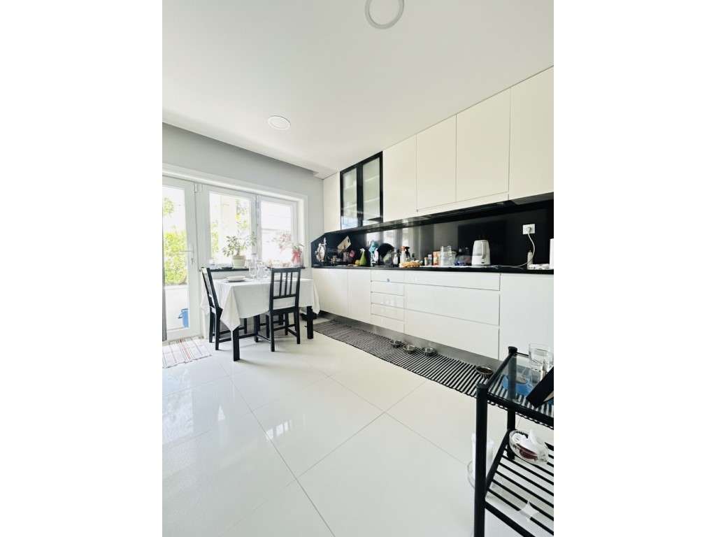 Moradia T3 + Escritório com Piscina em Vila Nova da Telha-8