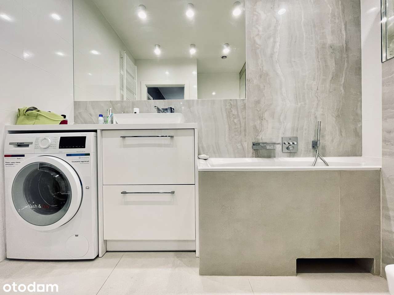 2019 | Dwustronne | Duży balkon | Garaż | Zamknięte os. | Komórka lok.-11