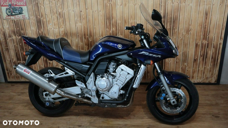 Yamaha FZS - 16