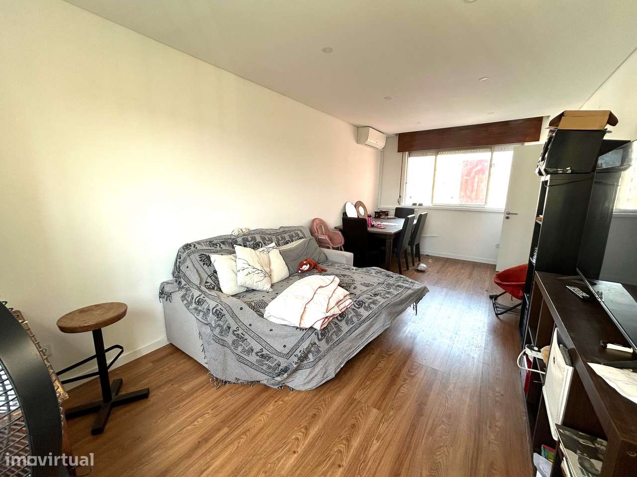 Apartamento remodelado T2 - Miratejo-30