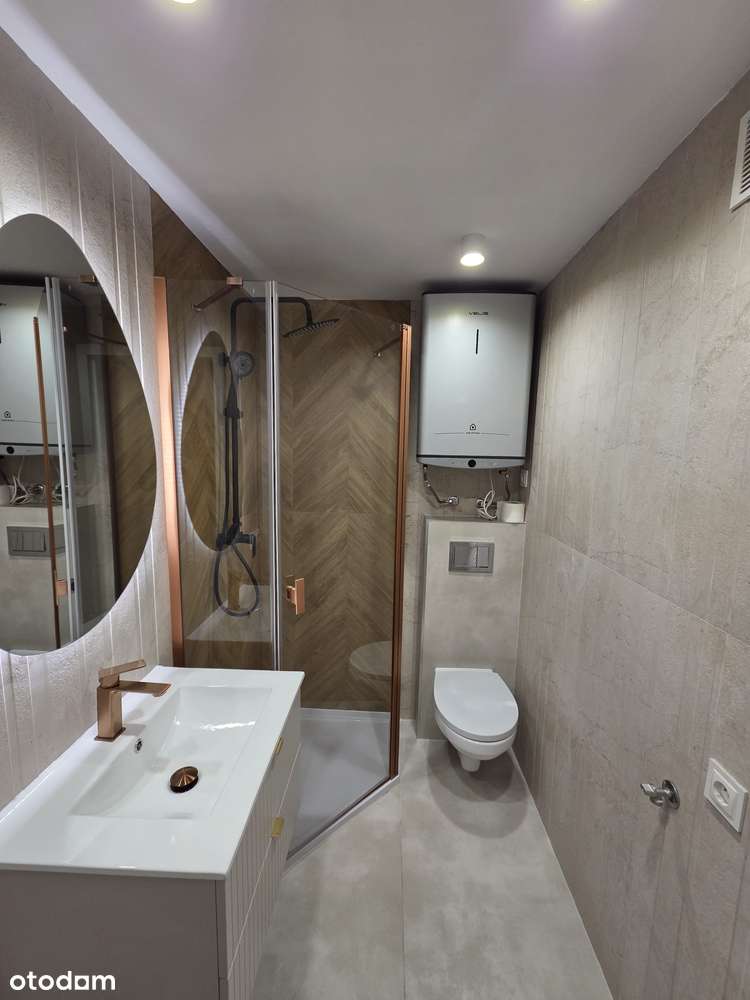 3-pokojowe na os. Tysiąclecia! Dużo zieleni! Po remoncie!-1