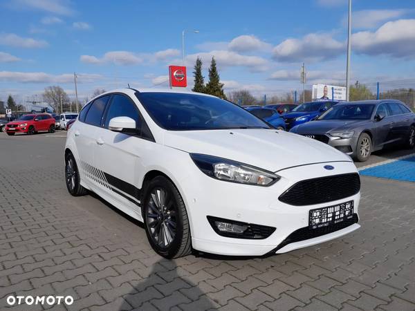 Ford Focus 1.5 EcoBoost Start-Stopp-System ST-LINE - 3