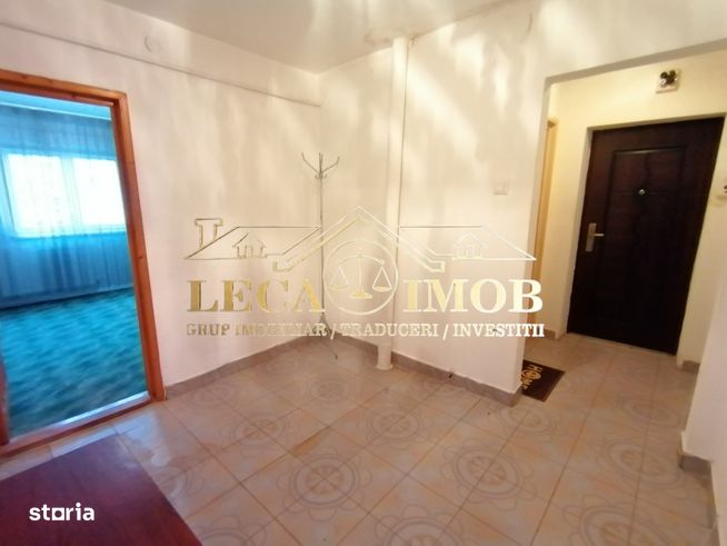 Apartament 3 camere decomandat - Orizont-2