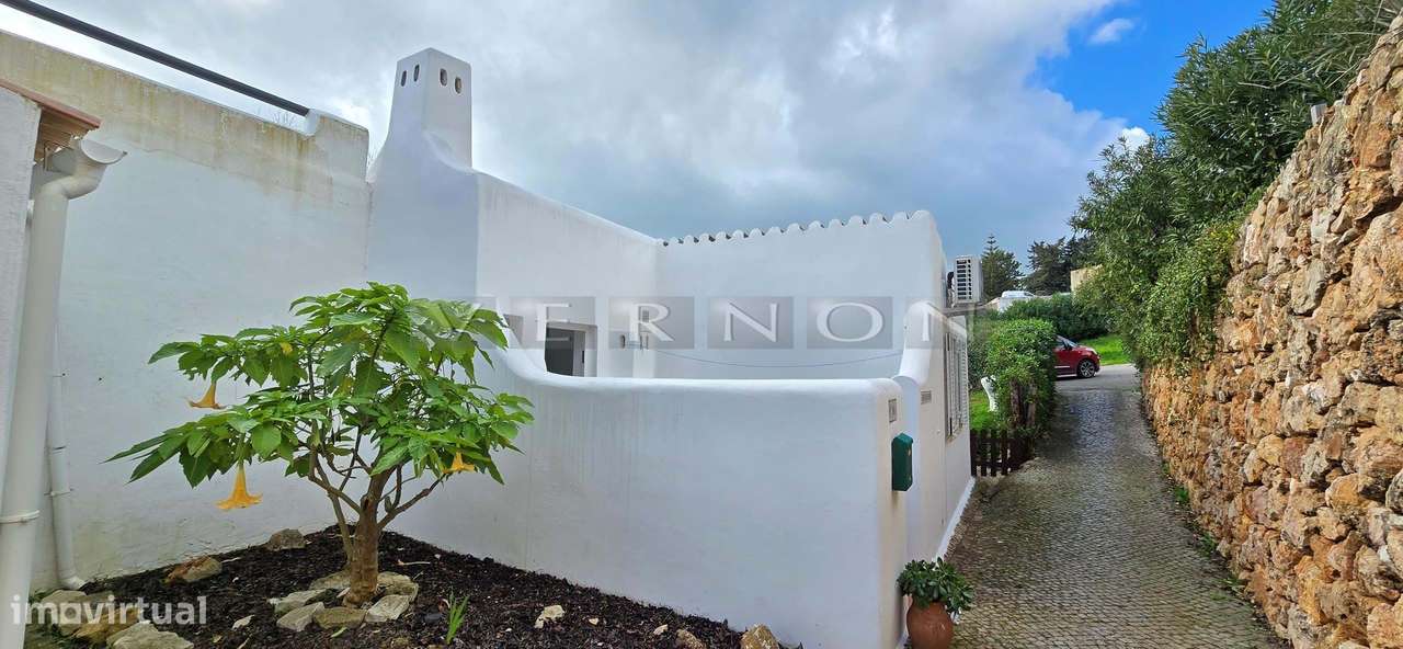 Moradia térrea geminada com 2 quartos - Quinta do Paraiso Carvoeiro, A-9