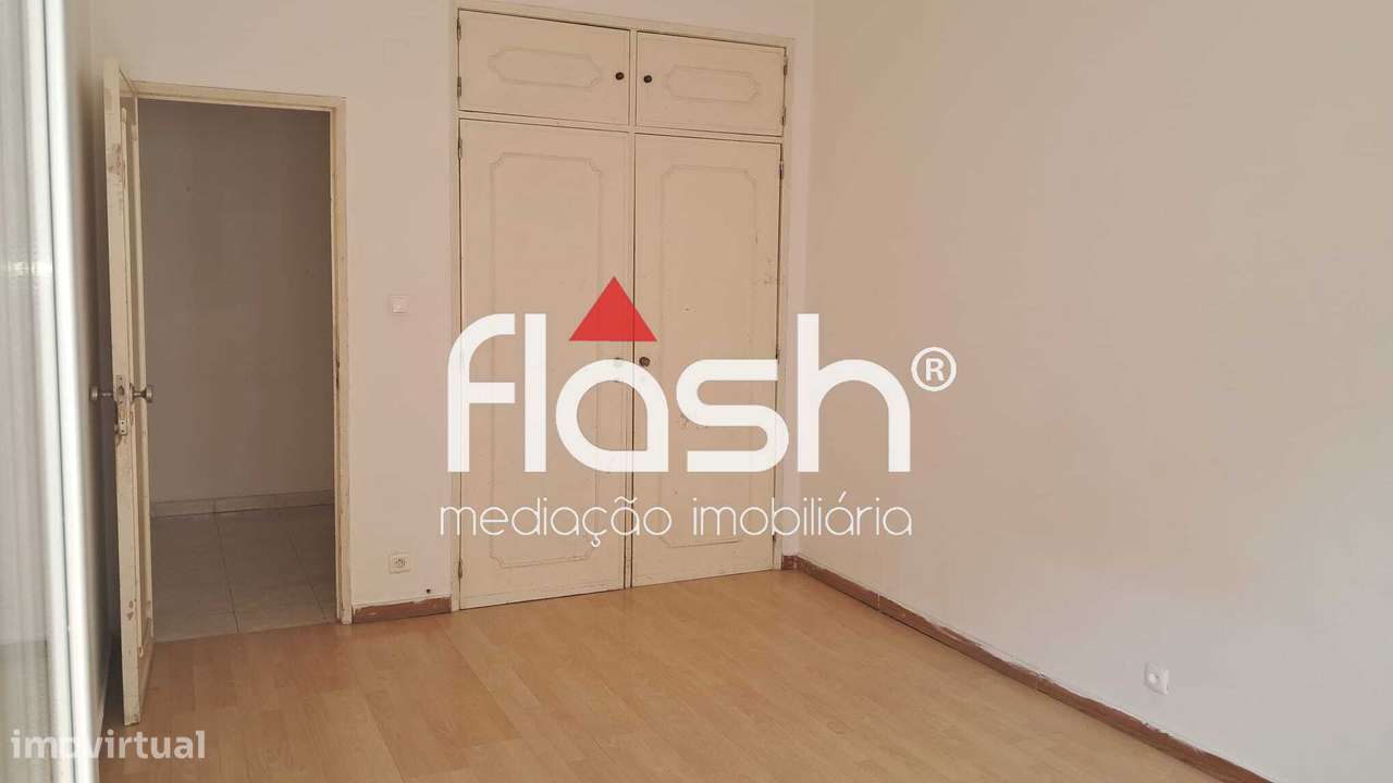 T2 Remodelado com elevador e arrecadação na Figueirinha -Oeiras-28