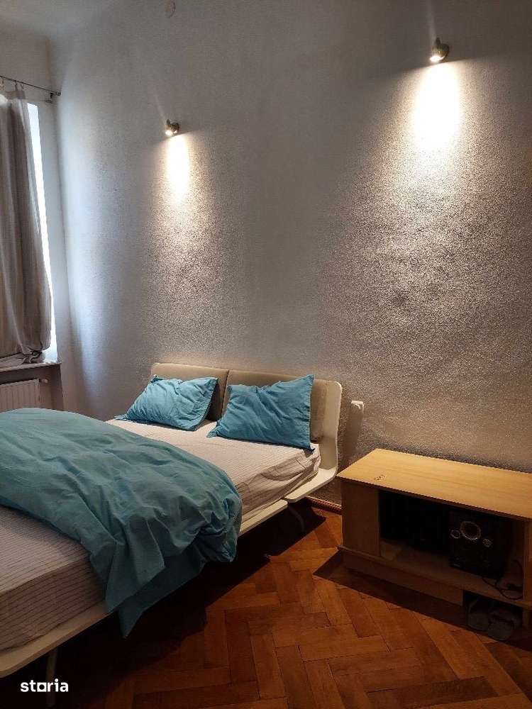 Apartament cu 3 camere la casa pe Bulevardul Victoriei-7