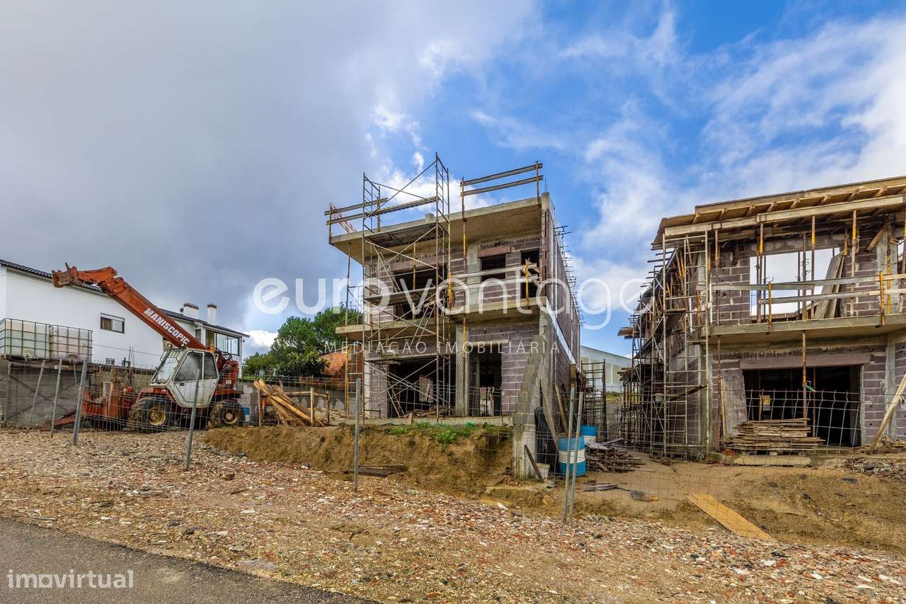 Moradia T3+1 às portas da cidade de Leiria-21
