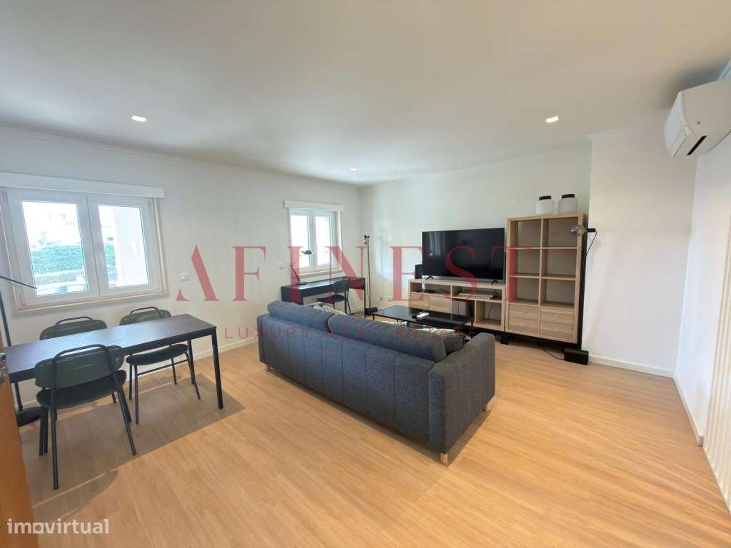 APARTAMENTO T1 REMODELADO NO ESTORIL-3