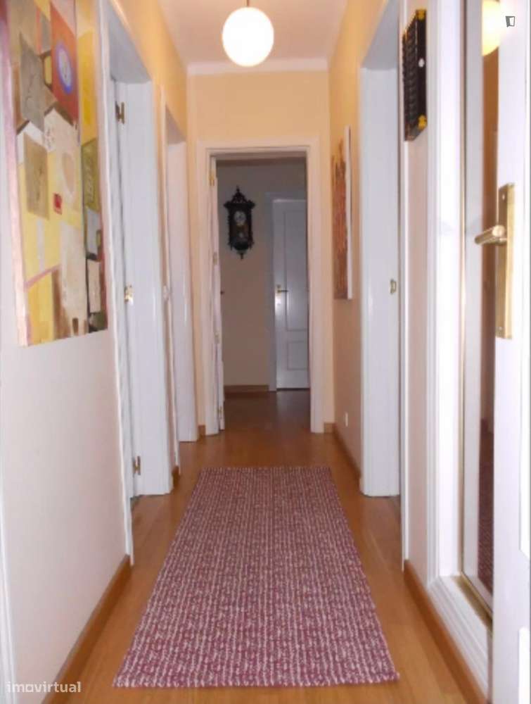 Quarto - localizado em Carcavelos Lisbon - Grande imagem: 5/8