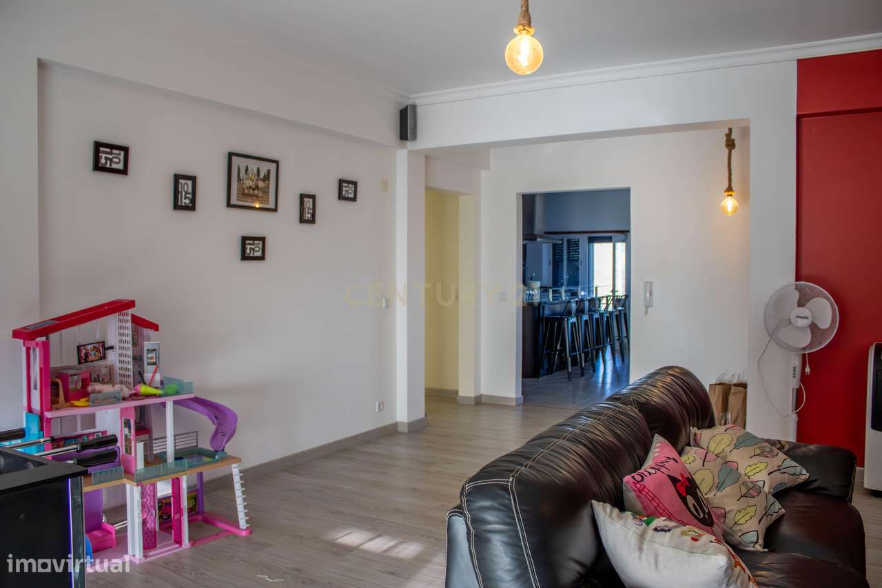 Moradia moderna | 3 pisos | Vila Nova Foz Côa-9