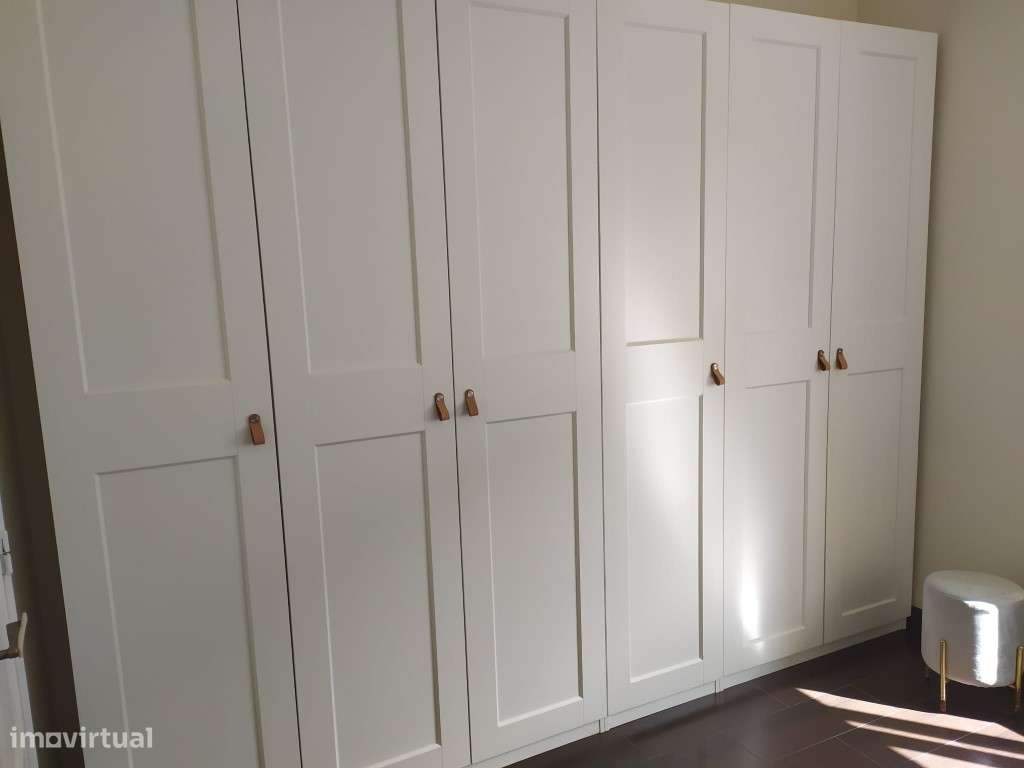 T2 remodelado e semiequipado na Amadora-11