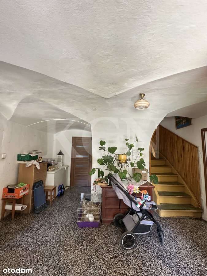 Urokliwy dom z zabudowaniami k. Złotoryi.-7