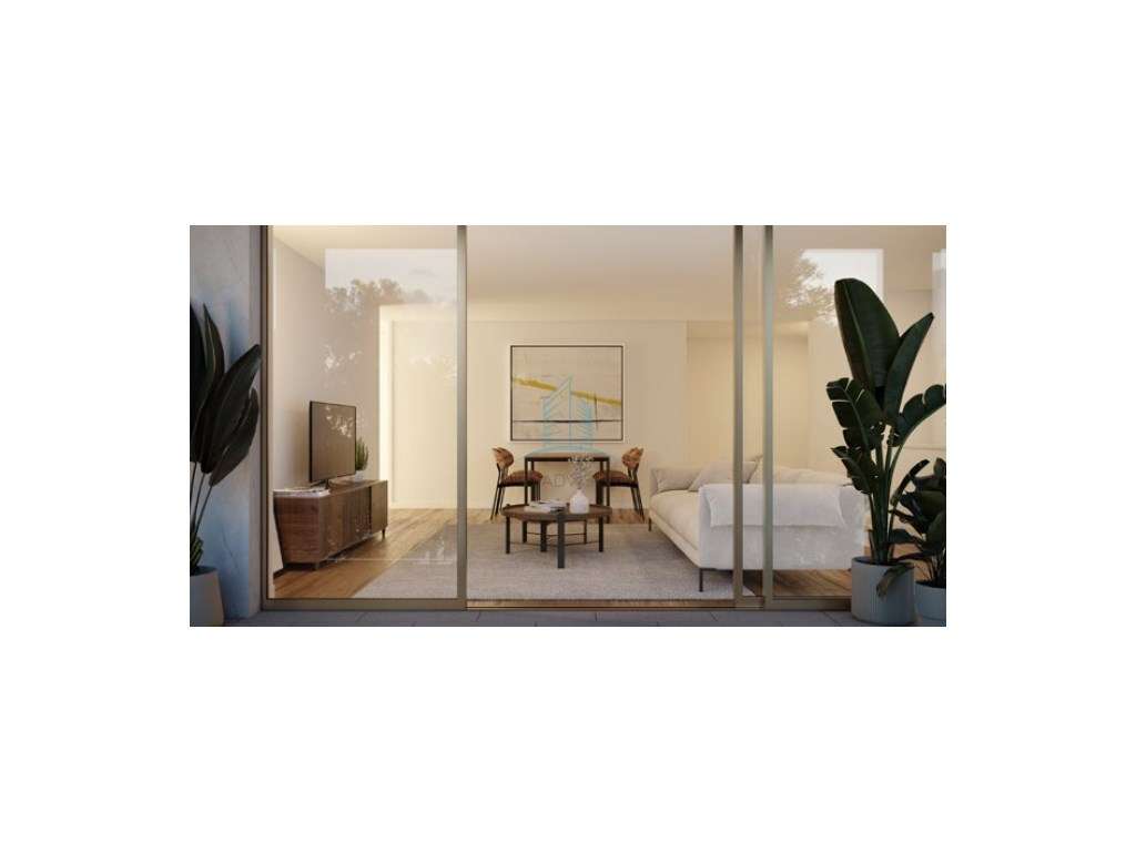 Novo T3 em Arcozelo com 2 lugares de garagem e varanda-3