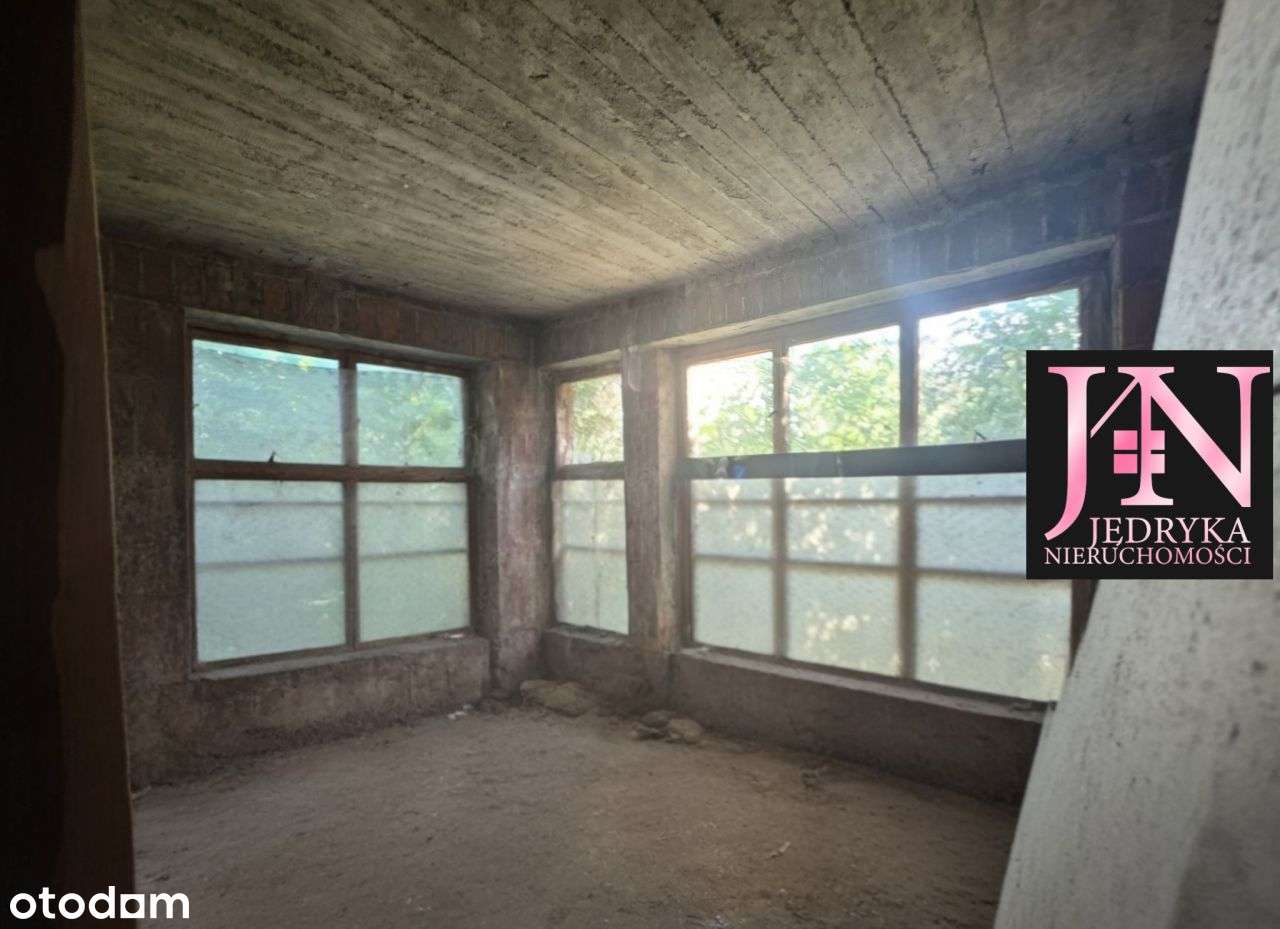 Dom do remontu na 97arowej działce w Niewiarowie g-6