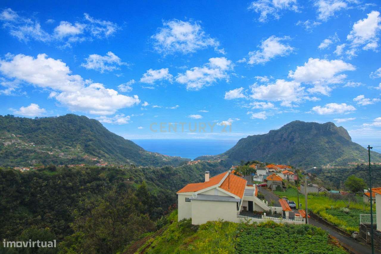 Moradia em São Roque do Faial com Vista Mar e Montanha-15