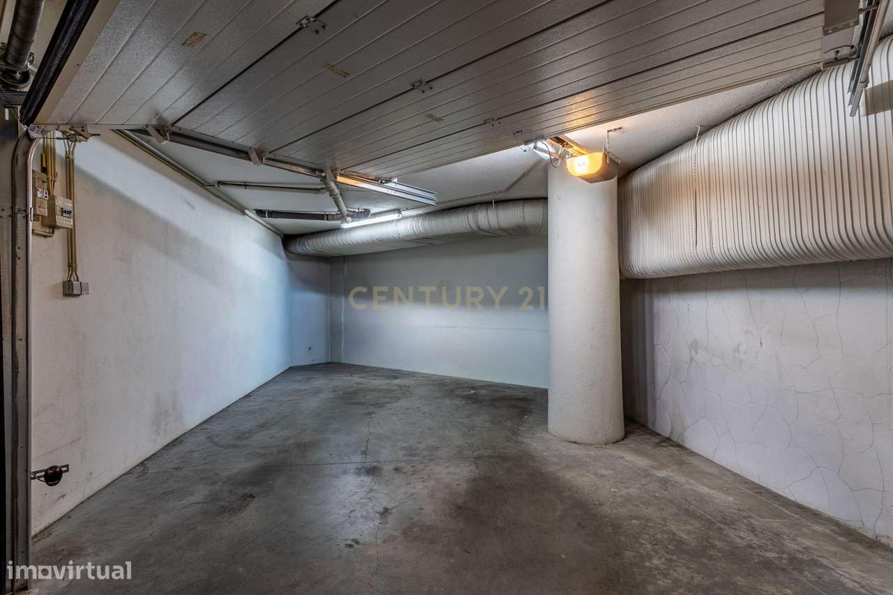 Apartamento T2 na Urbanização Real Forte-22