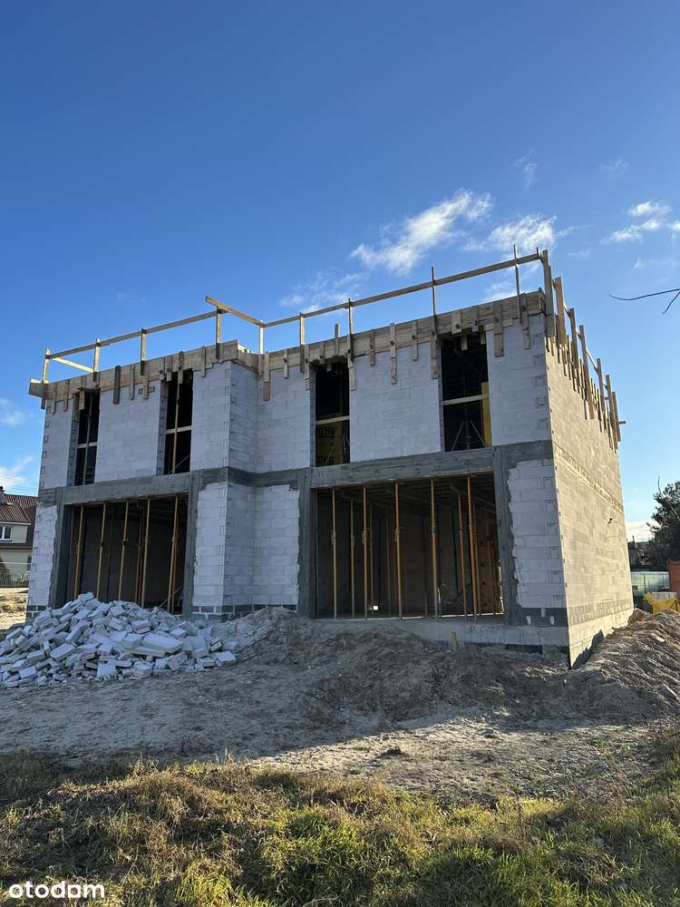 Centrum Redy  Dom  w otoczeniu zieleni  Parku przy ul .1 Maja - Pełny obrazek: 4/18