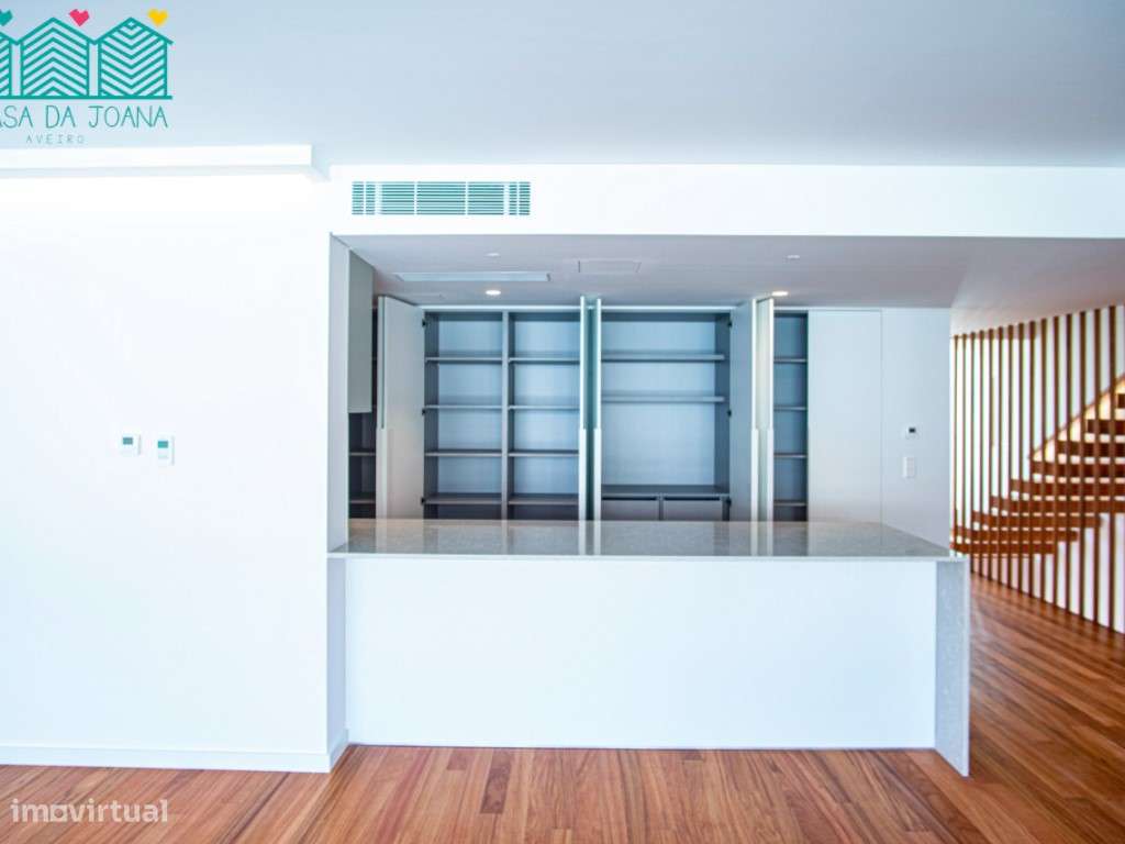 Moradia com Piscina e Garagem em Aveiro - Grande imagem: 5/51