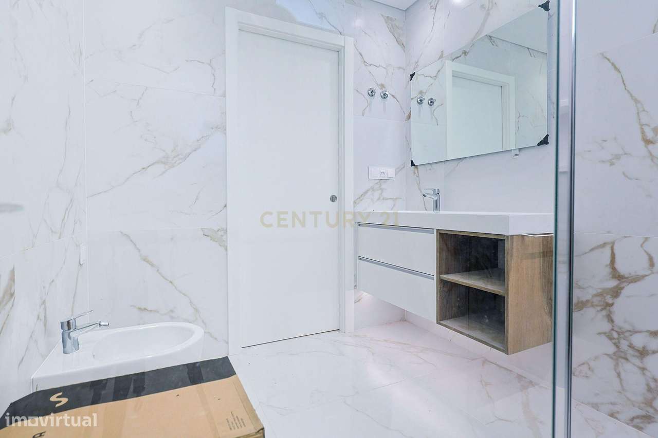 Apartamento T3 na MalvaRosa, Alverca-26