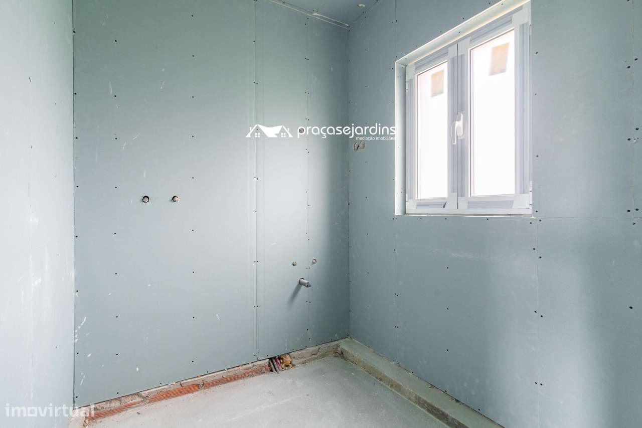 Moradia T3 térrea-7