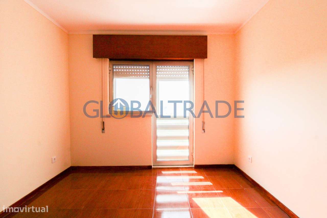 Apartamento T3 com Garagem Box em Vila D'Este-18