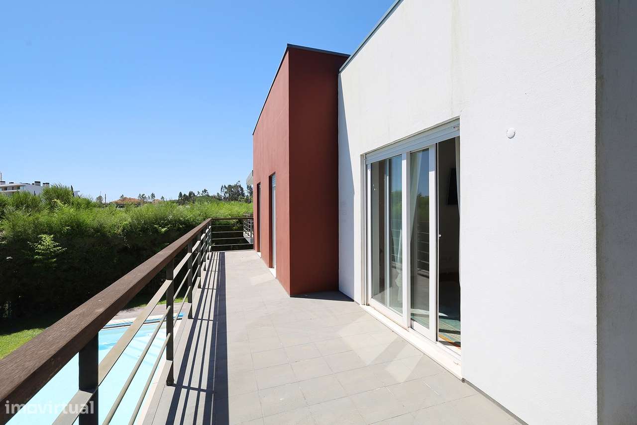 Moradia T6 – Belas Clube de Campo – Golfe – Auto sustentável-32