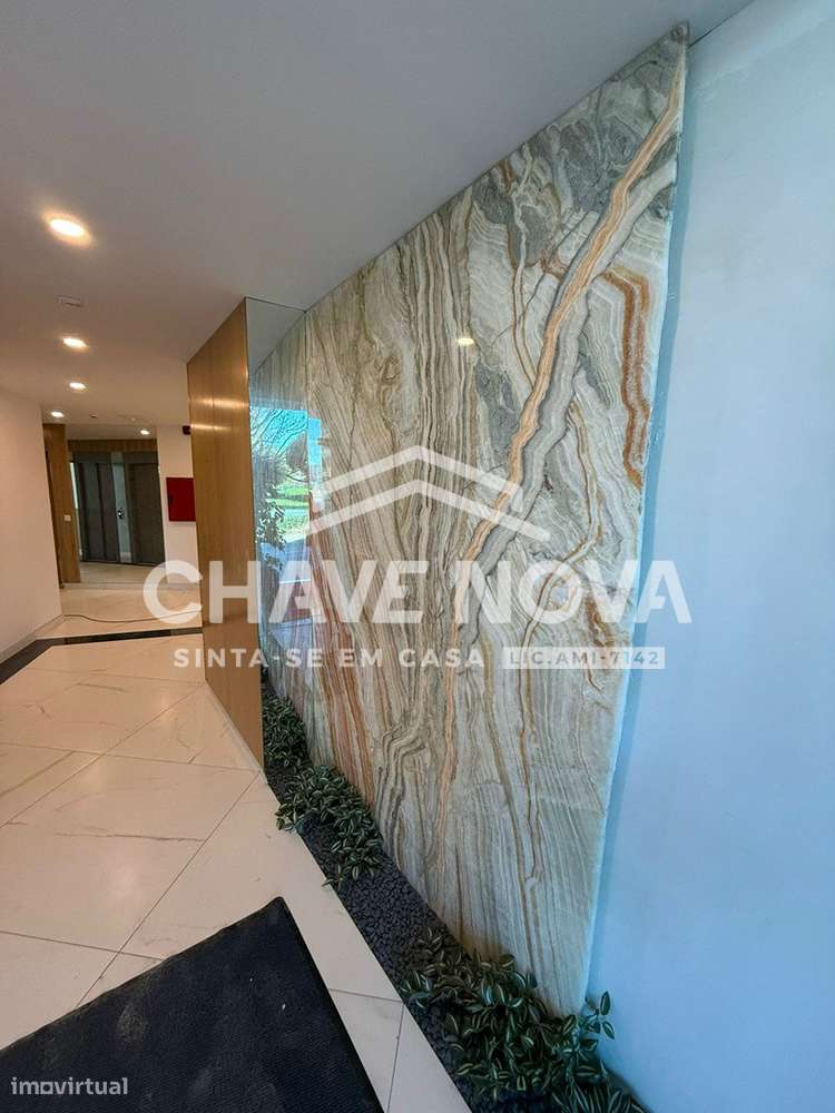 Apartamento T2 novo c/ 2 lugares de Garagem no Porto (Bessa) - Grande imagem: 2/37