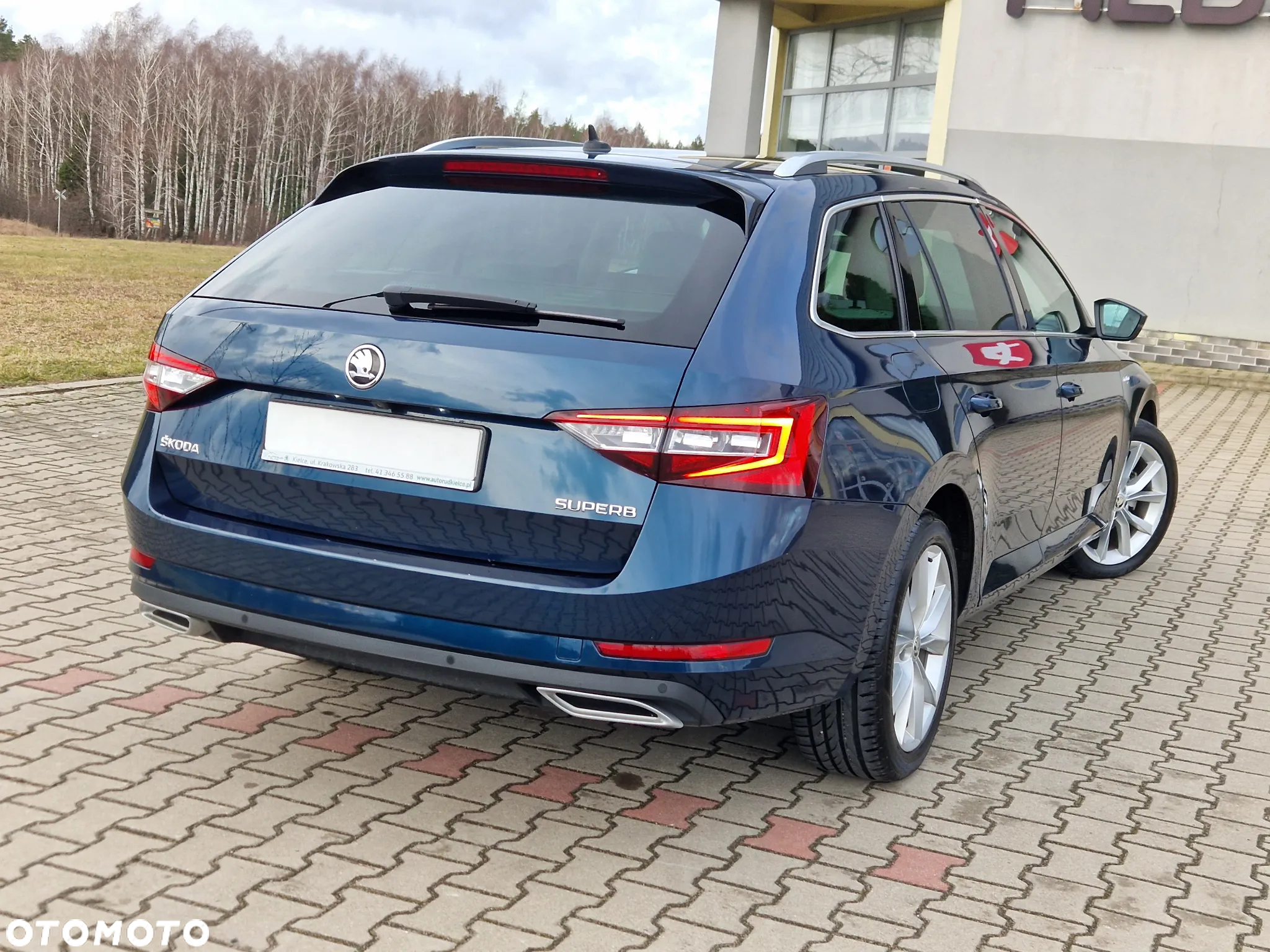 Skoda Superb 2.0 TDI L&K DSG - 5