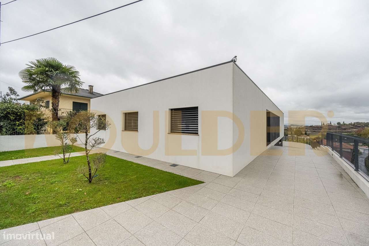 Moradia T4 de Arquitetura Moderna-40