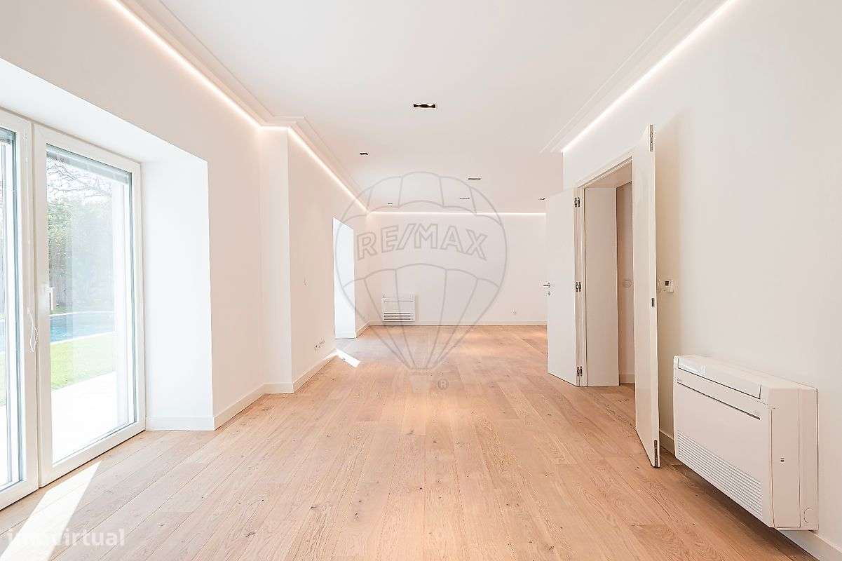 Moradia T6 para venda-24