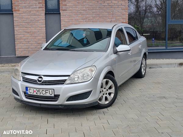 Opel Astra - 1